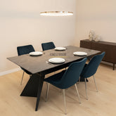 Chicago Extendable Grey Ceramic Table With Mortiz Black Chairs