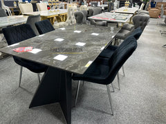 Chicago Extendable Grey Ceramic Table With Mortiz Black Chairs