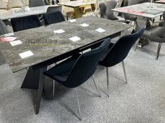 Chicago Extendable Grey Ceramic Table With Mortiz Black Chairs